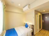 [Room only] Right in the middle of Kokusai Street! [No smoking in the entire building]