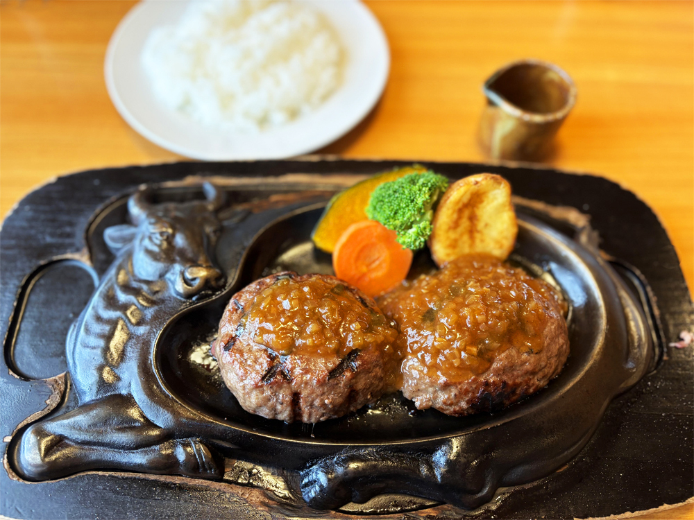 【炭焼きレストランさわやか】げんこつハンバーグディナー付きステイ／朝食夕食付き