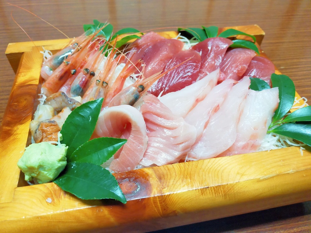 【佐渡の海鮮グルメ尽くし＆佐渡牛しゃぶしゃぶ】（2食付）観光にもビジネスにもOK！【全室WiFi】