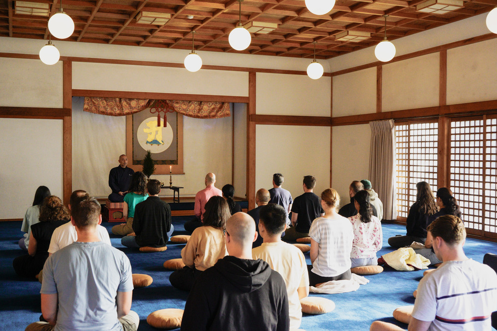 Ajikan meditation experience (no reservation required for guests staying overnight; free participation)