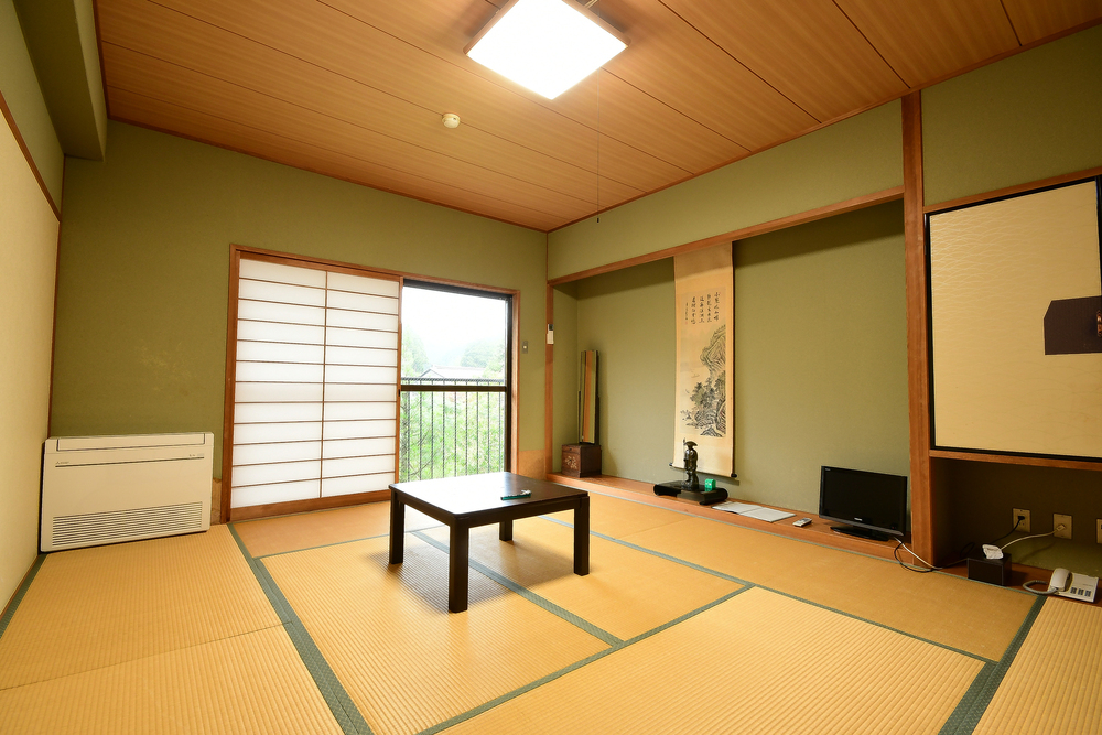 Standard Room with Shared Bathroom