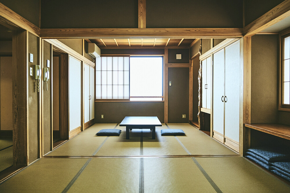 立山（和室・１６畳）
