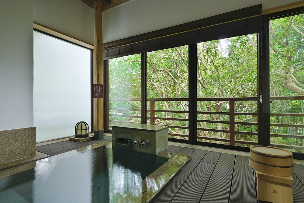 ★リニューアル★＜光＞ツインベッド設置の半露天風呂付離れ風客室／和室＋和風ツイン