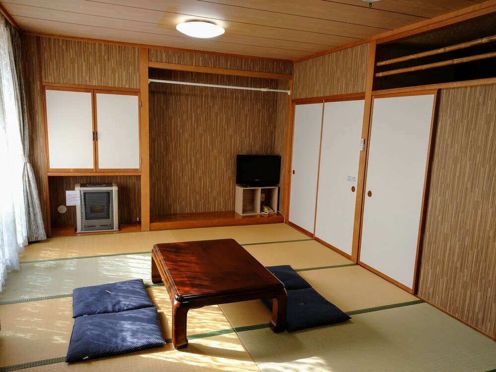 【禁煙】 和室 12畳タイプ トイレ・洗面所付