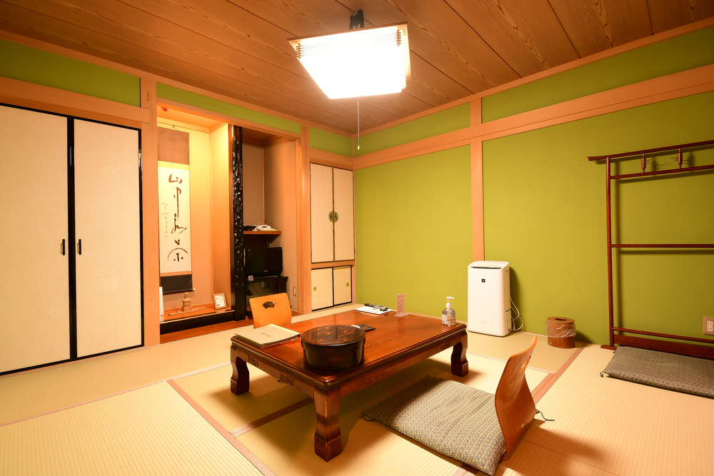 和室8畳■禁煙■（バス・トイレ付・眺望無）
