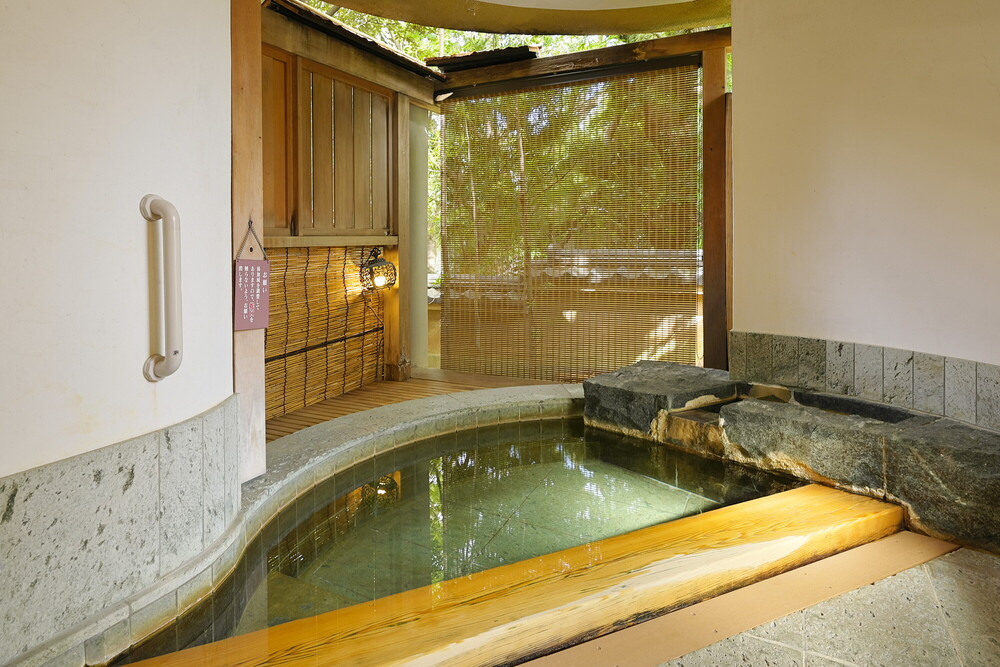 ★リニューアル★＜葵＞数寄屋造りの半露天風呂付離れ風客室／和室2間