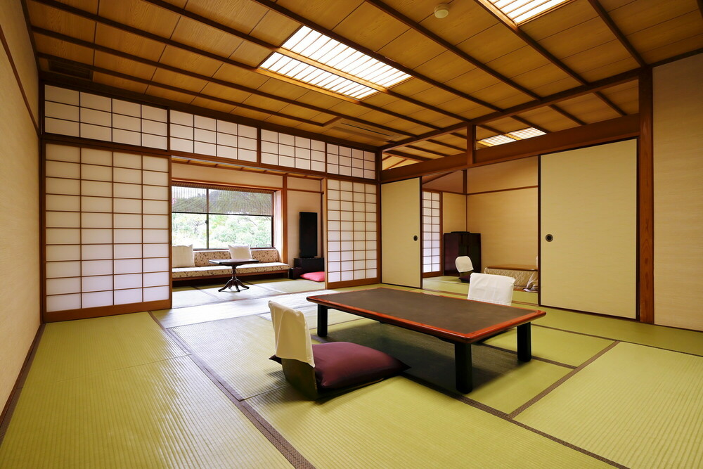 ＜雲井＞和室１５畳＋掘りごたつ付６畳＋次の間５畳＋次の間３畳