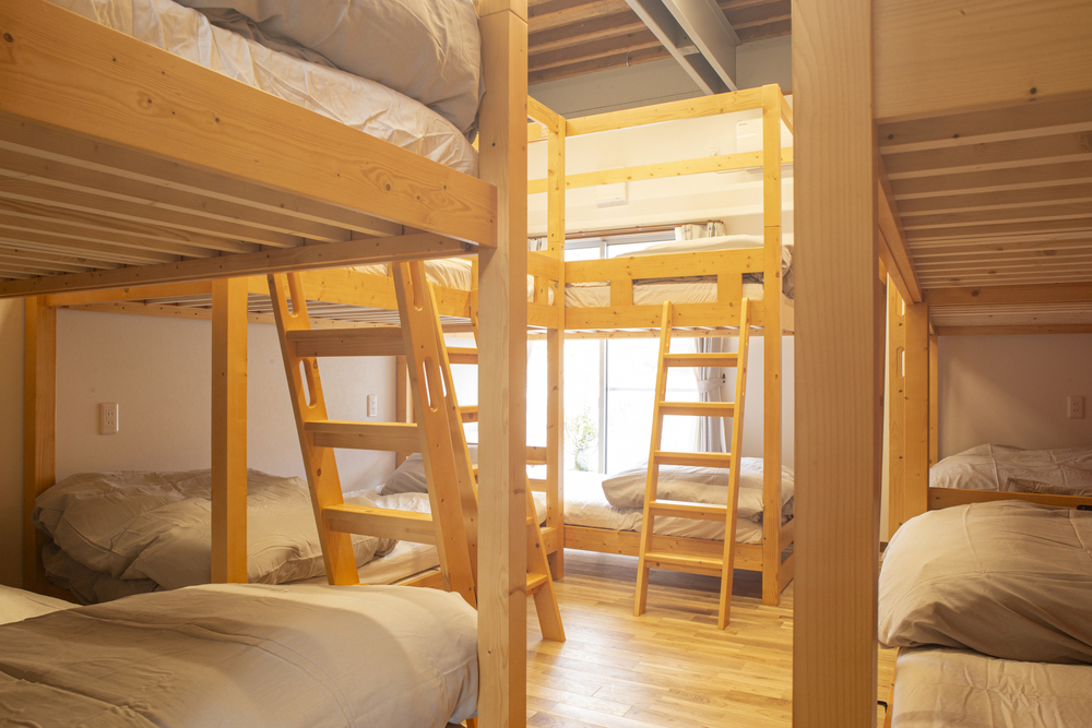 【女性ドミトリー】アジ