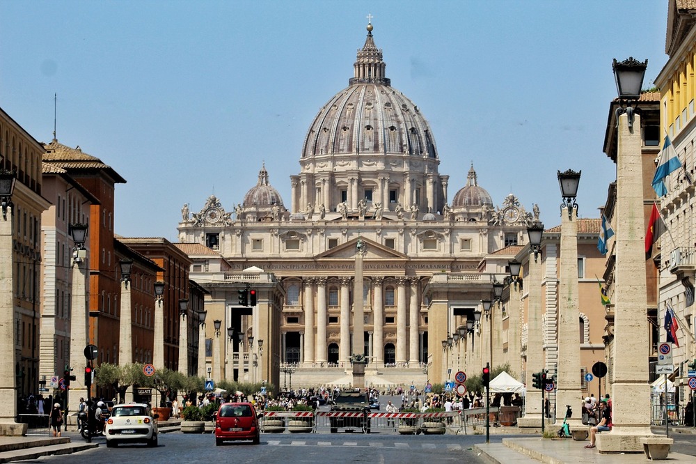 ローマの定番スポット・サンピエトロ大聖堂